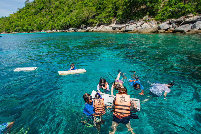 Phuket Dolphin Quest : Expédition sur l&#039;île de Racha et Maiton