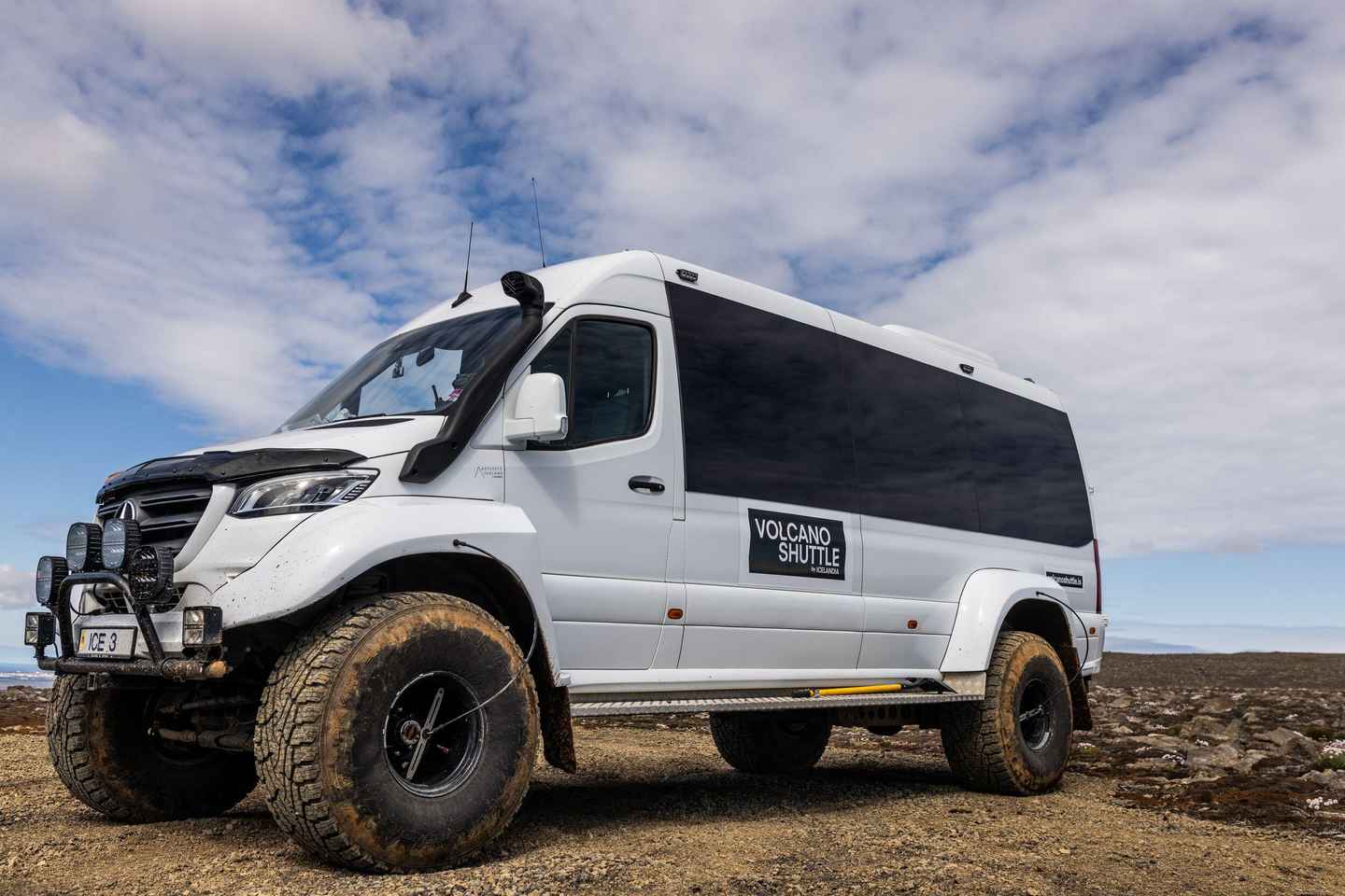 Reykjanes Peninsula: Super Jeep Volcano Shuttle Tour