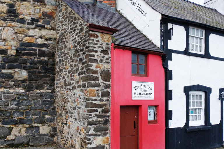 Conwy: Conwy Town Walking Tour with Historic Sights