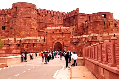 Desde Delhi: Taj Mahal Agra Tour Privado de un Día con TrasladosAgra Tour Privado de un Día con Traslados - CON TARIFA DE ENTRADA