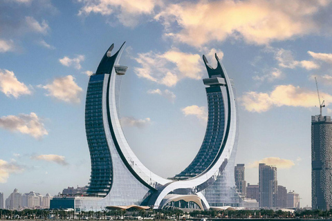 المشي في الدوحة: من الأزقة القديمة إلى الأبراج الحديثة