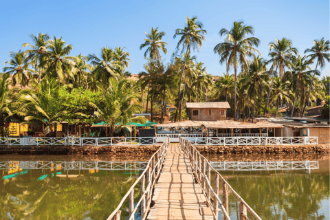 Ochtend strandhoppen in Goa op de fiets met ontbijt