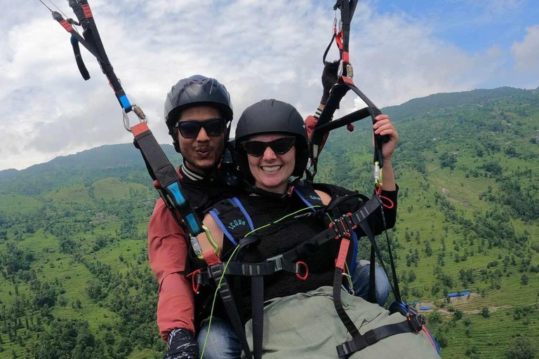 Parapendio in Nepal