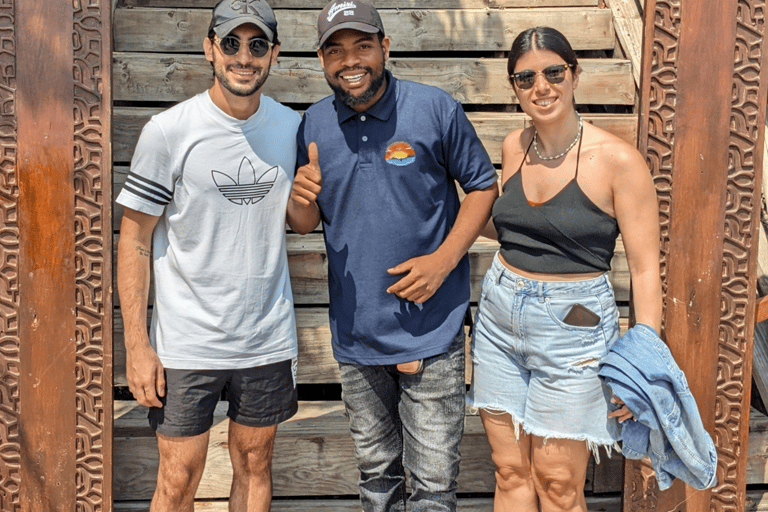 桑给巴尔：监狱岛、石头城和日落阿拉伯独桅帆船巡航在此选项中，从石头城接人