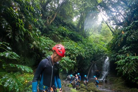 Expérience de canyoning Ribeira dos Caldeirões à São Miguel