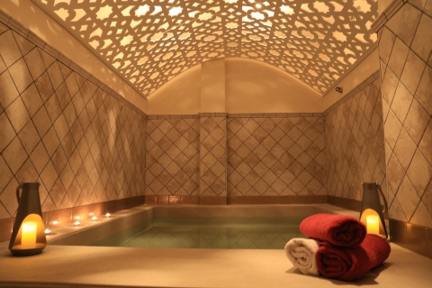 Menorca: Gessamí Banys Arabs Spa Entrance Arabian bath with 15 minutes massage or exfoliation (Kessa)