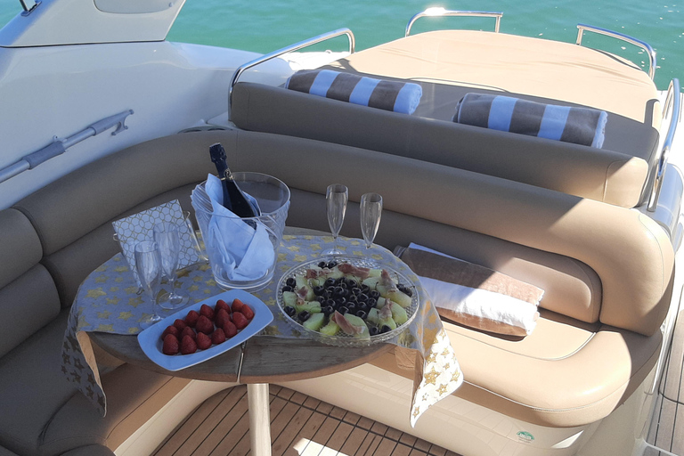 Luxe bootcharter voor een hele dagLuxe privébootcharter voor een hele dag