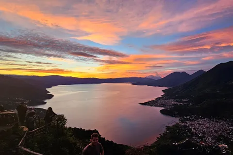Zonsopgang vanaf uitkijkpunt Indische Neus
