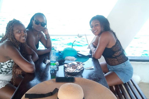 Mtwapa Creek: romantic Sunset Cruise in calm waters