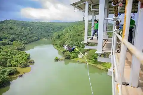Bicholim: Bungyjump-äventyr i Goa