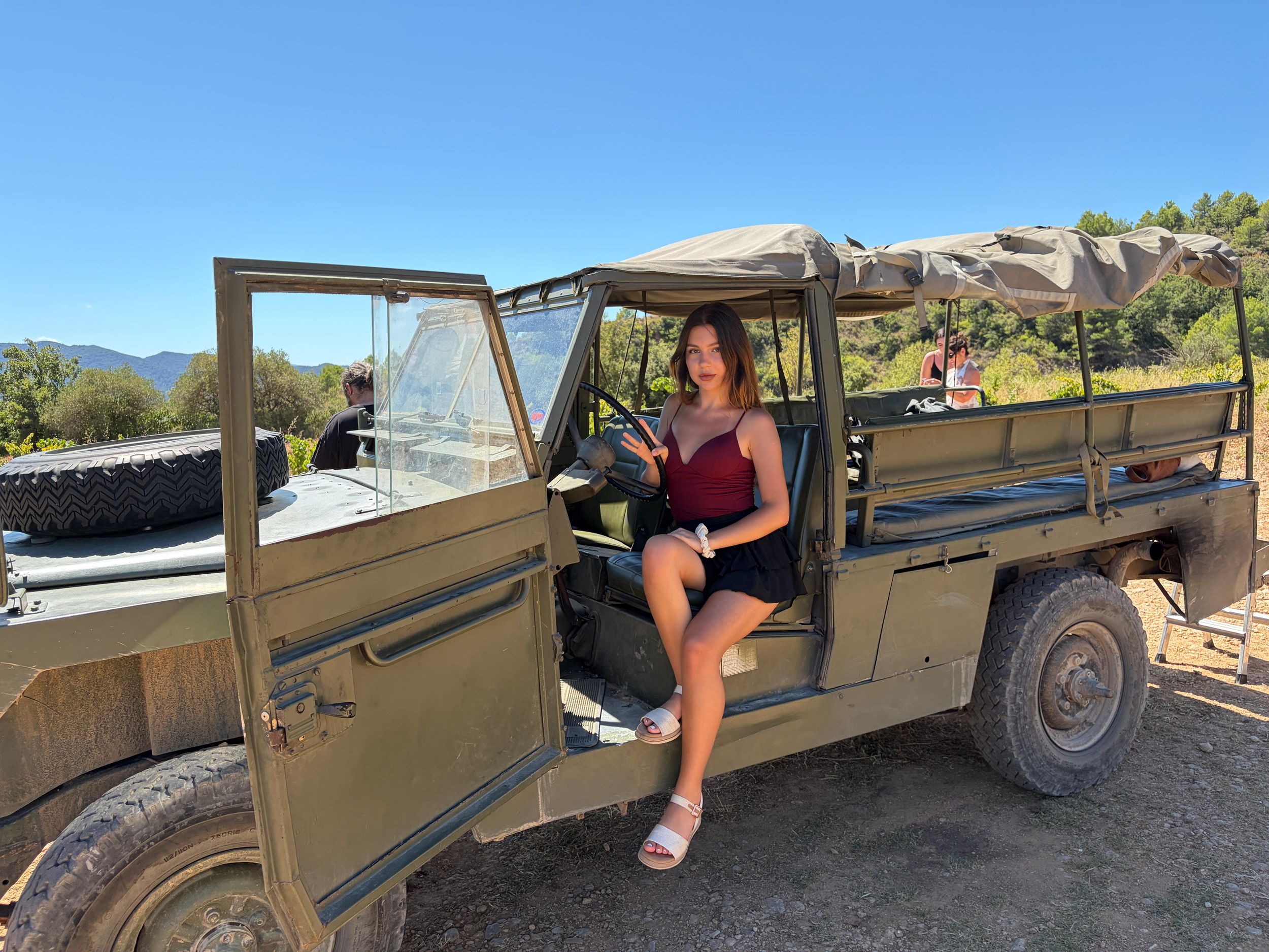 Tarragona: Geländewagen + Weinprobe mit 7 Weinen + Pica-Tapas + Hotelabholung