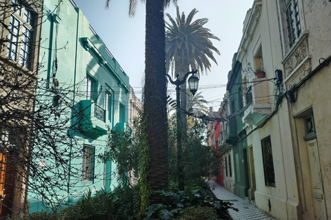 Santiago : Yungay, mémoire, art et visite à pied du quartier