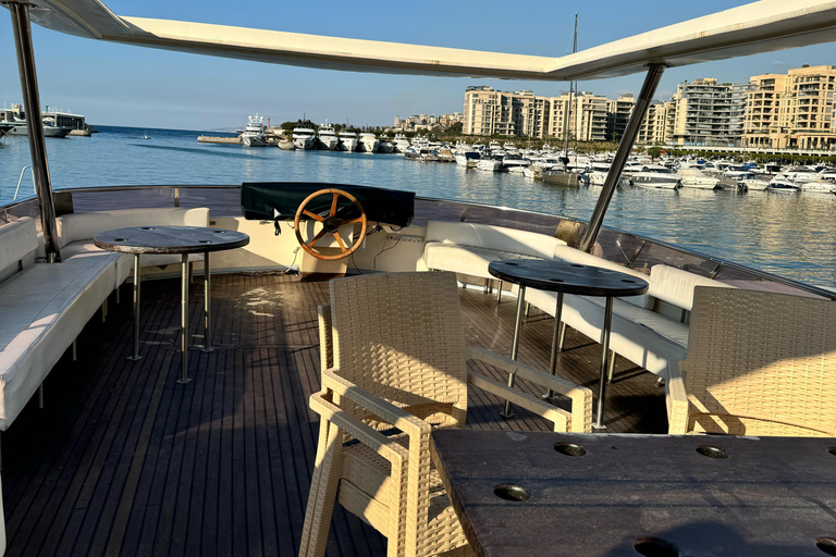 Lebanon: Boat and Yacht Rental with Optional Skipper 3-Hours on the "La casa" Boat (for up to 10 People)