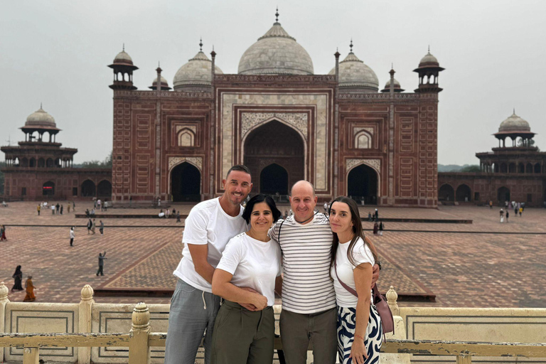 Desde Delhi: tour de 1 día al Taj Mahal y el fuerte de Agra con desayuno 5*Desde Agra: tour al Taj Mahal y al fuerte de Agra con coche y guía