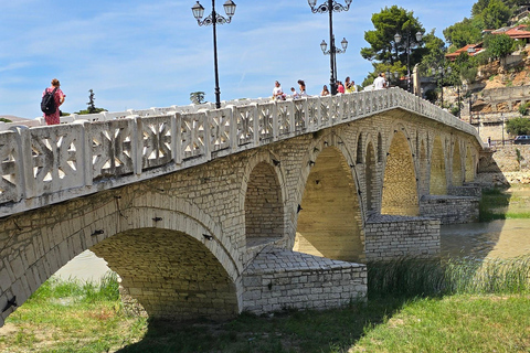 地拉那：贝拉特私人一日旅行（含持证导游）Tirana: Berat Private Day Trip with Certified Guide