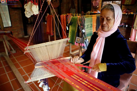 Incense Village, Hat/Lacquer/Pottery/Silk-GROUP/PRIVATE TOUR Half-Day Tour to Hat & Incense Villages (No Lunch)