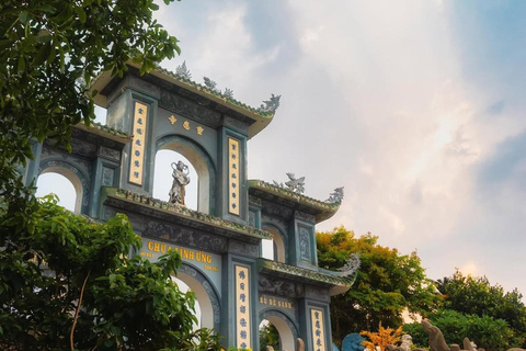 Da Nang: Lady Buddha & Marble Mountains Sunrise Tour