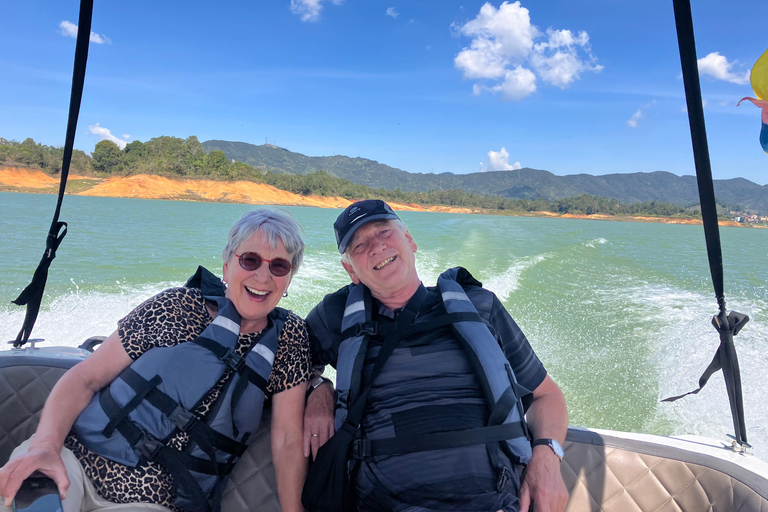 From Medellín: Guatapé and San Rafael 2-Day Adventure