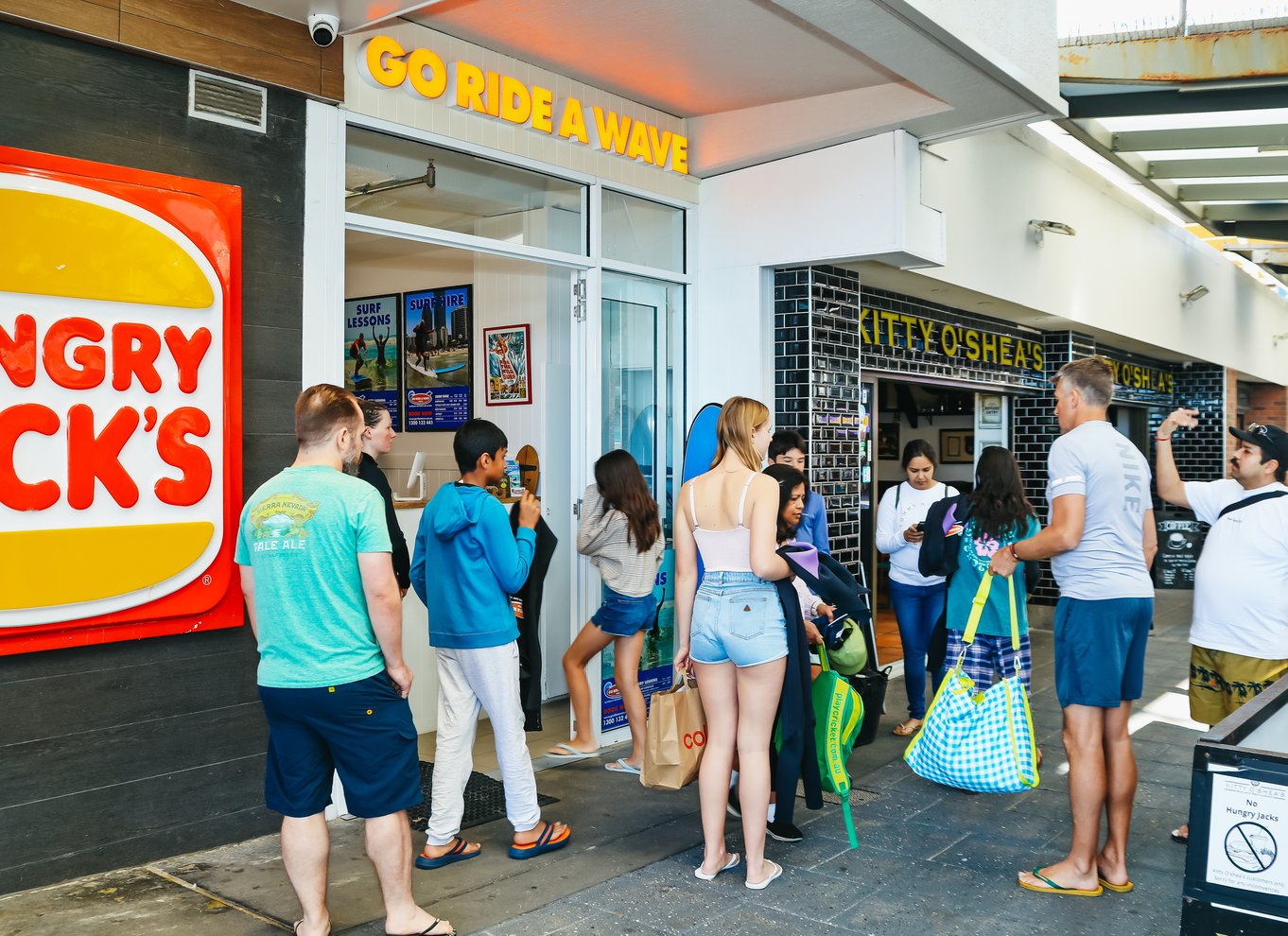 Surfers Paradise: Surflektion på Gold Coast