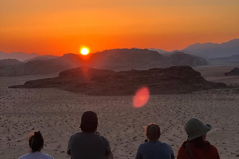 Petra: Wadi Rum Transfer with Optional Camp Stay/Jeeb Tour PETRA TO WADIRUM JEEP 4HOURS In WadiRum