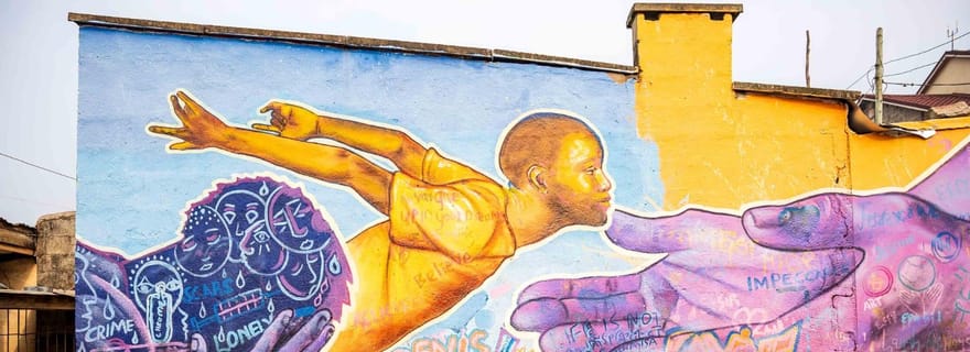 Nairobi : visite guidée du street art de Kibera avec des artistes locaux