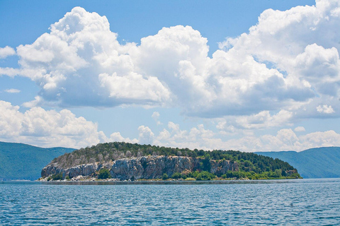 A Ilha das Cobras - Golem Grad