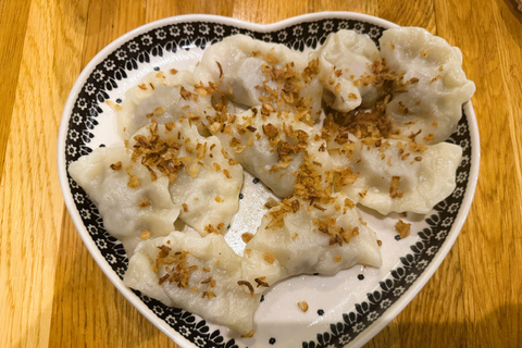 Warsaw: Hidden Gems Food and Culture Tour for Small Groups