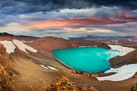 Akureyri: Sjön Myvatn, Goðafoss, Dimmuborgir och Hverir