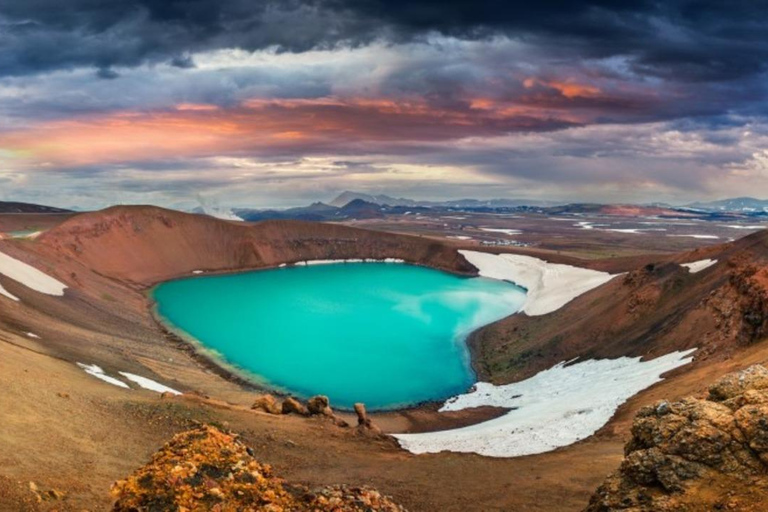 Akureyri: Sjön Myvatn, Goðafoss, Dimmuborgir och Hverir