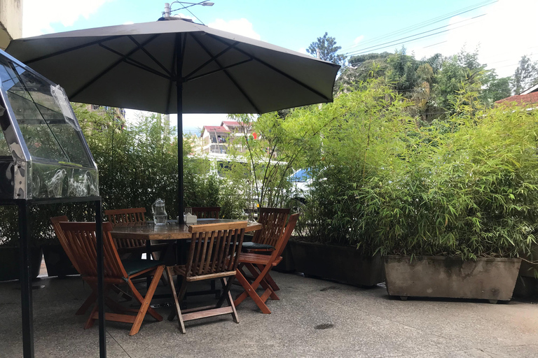 Nairobi: Paseo en Matatu y Comida Callejera