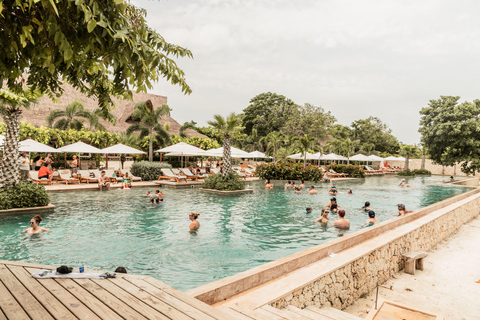 Cartagena: speciale Makani per due persone a Tierra BombaCartagena: speciale Makani dal vivo per due persone a Tierra Bomba