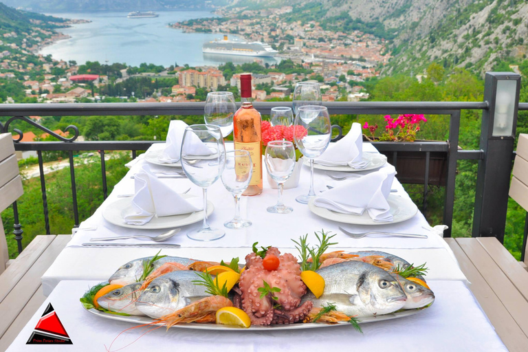 Kotor-Perast-Budva-Kotor tour privadoKotor-Perast-Lady de la Roca-Budva-Kotor tour privado