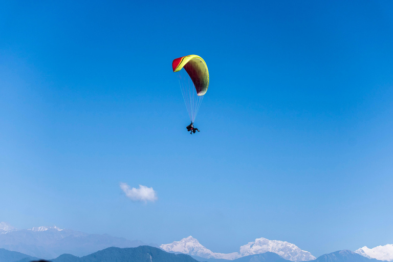 Pokhara: Tandem Paragliding Adventure with Hotel Transfers