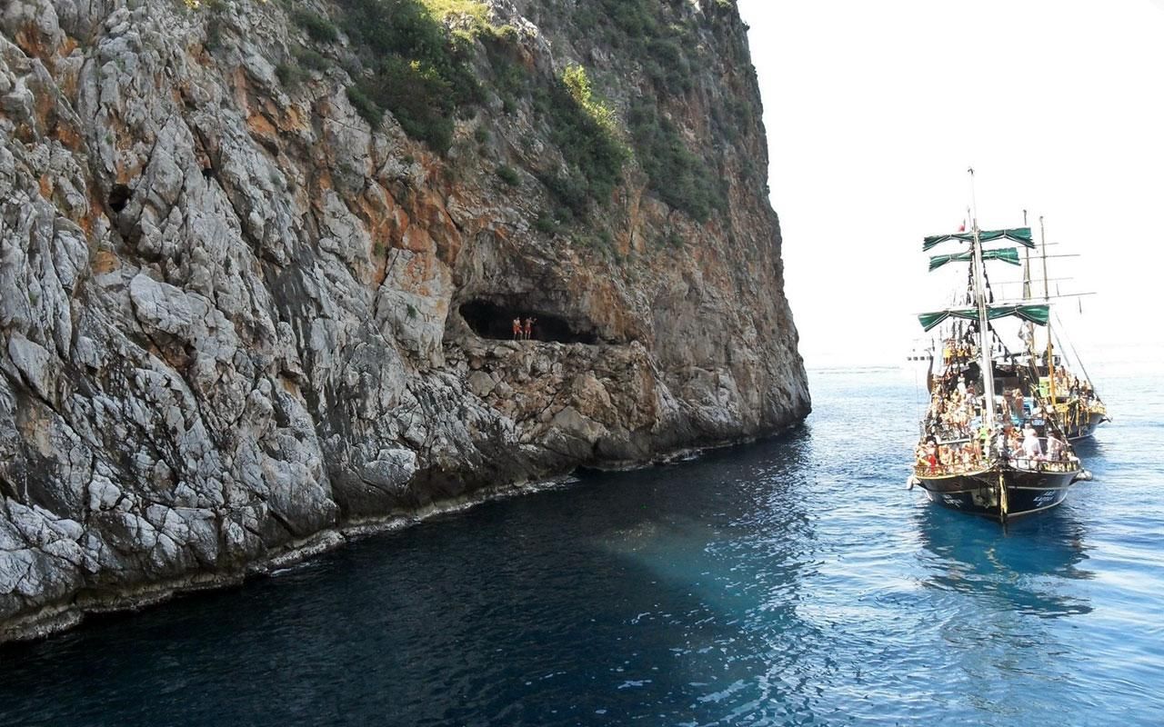 Alanya Entspannende Bootstour für Familien ohne Schaum und laute Musik