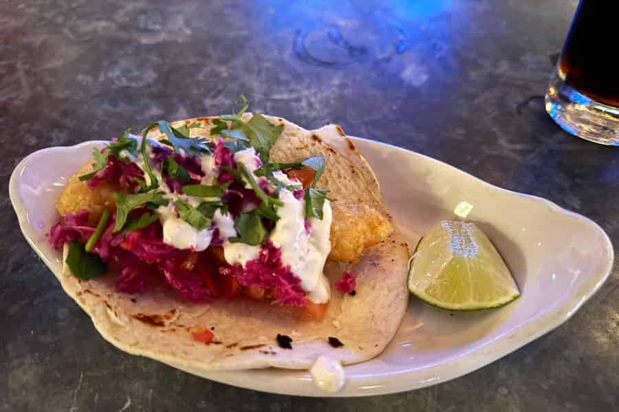 Kingston: Foodtour im Stadtzentrum mit über 6 Verkostungen & Geheimgericht. Foto: GetYourGuide Kingston: Foodtour im Stadtzentrum mit über 6 Verkostungen & Geheimgericht. Foto: GetYourGuide