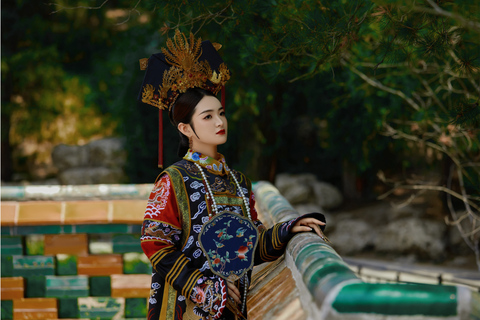 Beijing: Chinese Qing Dynasty Costume Travel Photography