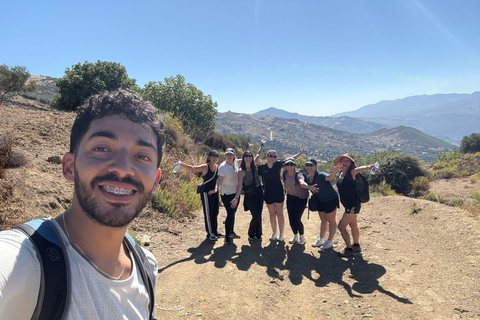 Chefchaouen: Rif Mountains Hiking Adventure with Lunch & 4x4