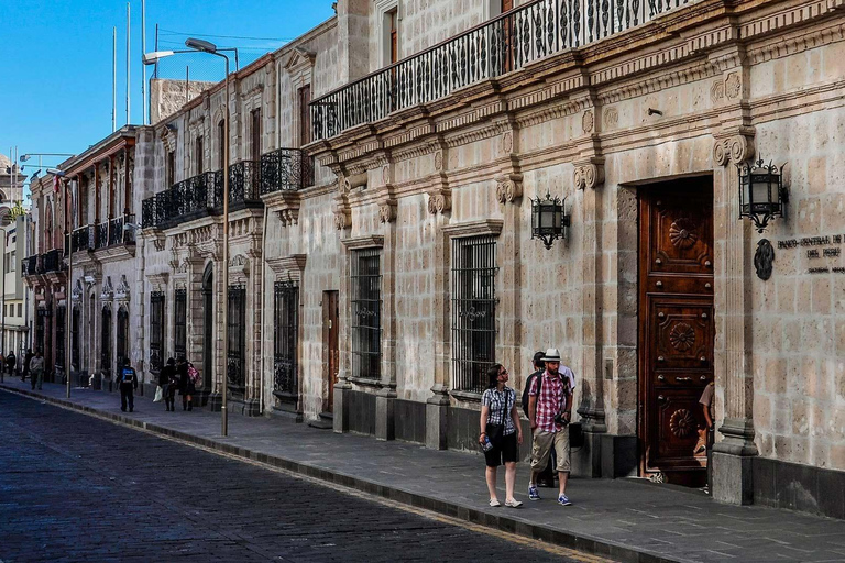 Walking tour of the historic center of Arequipa