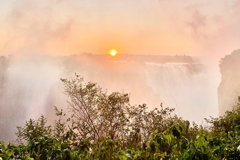 Victoria Falls: Guided Tour with Transportation