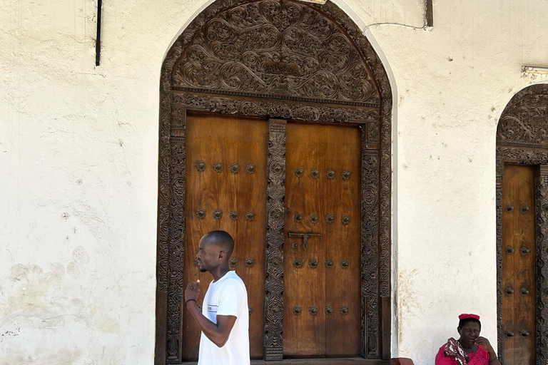 Mombasa City Highlights & Authentic Mijikenda Village Culture & Traditions