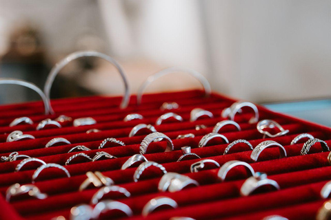 Uluwatu: Aula e workshop de prata Krisna