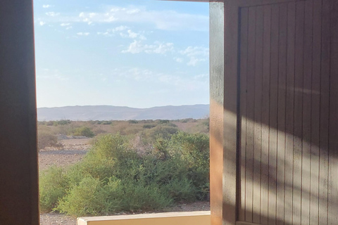 From Swakopmund: Budget Sossusvlei Guided 2-Day Trip