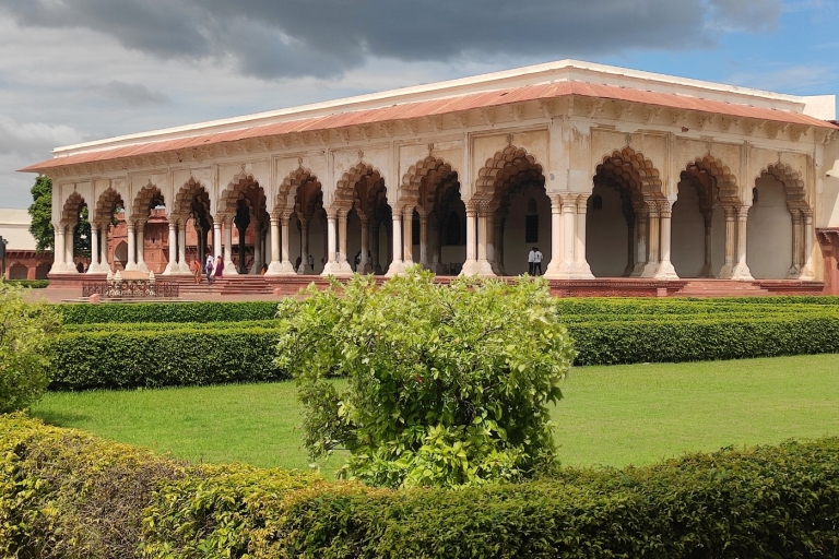 Von Delhi: Taj Mahal & Agra Tour bei SonnenuntergangAuto mit Fahrer, Reiseführer, Eintritt zu den Denkmälern, & Mittagessen