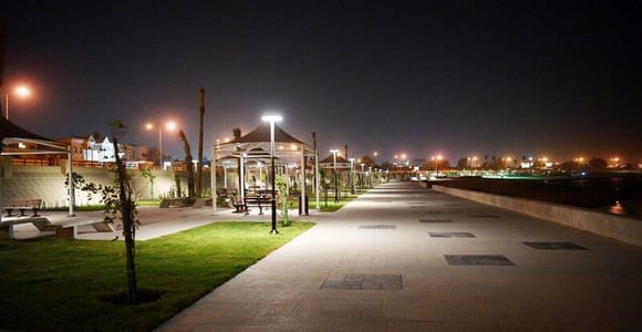 From Doha: North East Qatar Half-Day Guided Tour