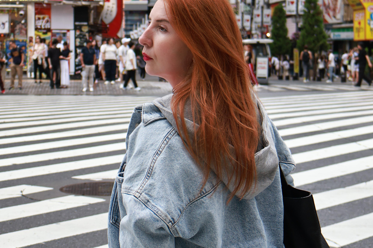 Tokyo: Shinjuku Early Morning Private Photoshoot 90-Min Session – Adds West Exit Skyline | 100 Photos