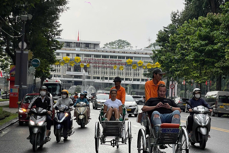 Passeio turístico privado pela cidade de Ho Chi Minh em bicicleta