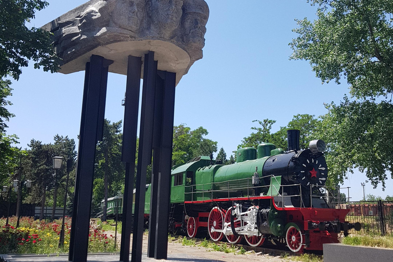 Visit a Country That Doesn’t Exist: Transnistria Day Tour