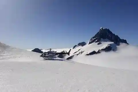 Grand Tour | Helicopter Flight | Milford Helicopters