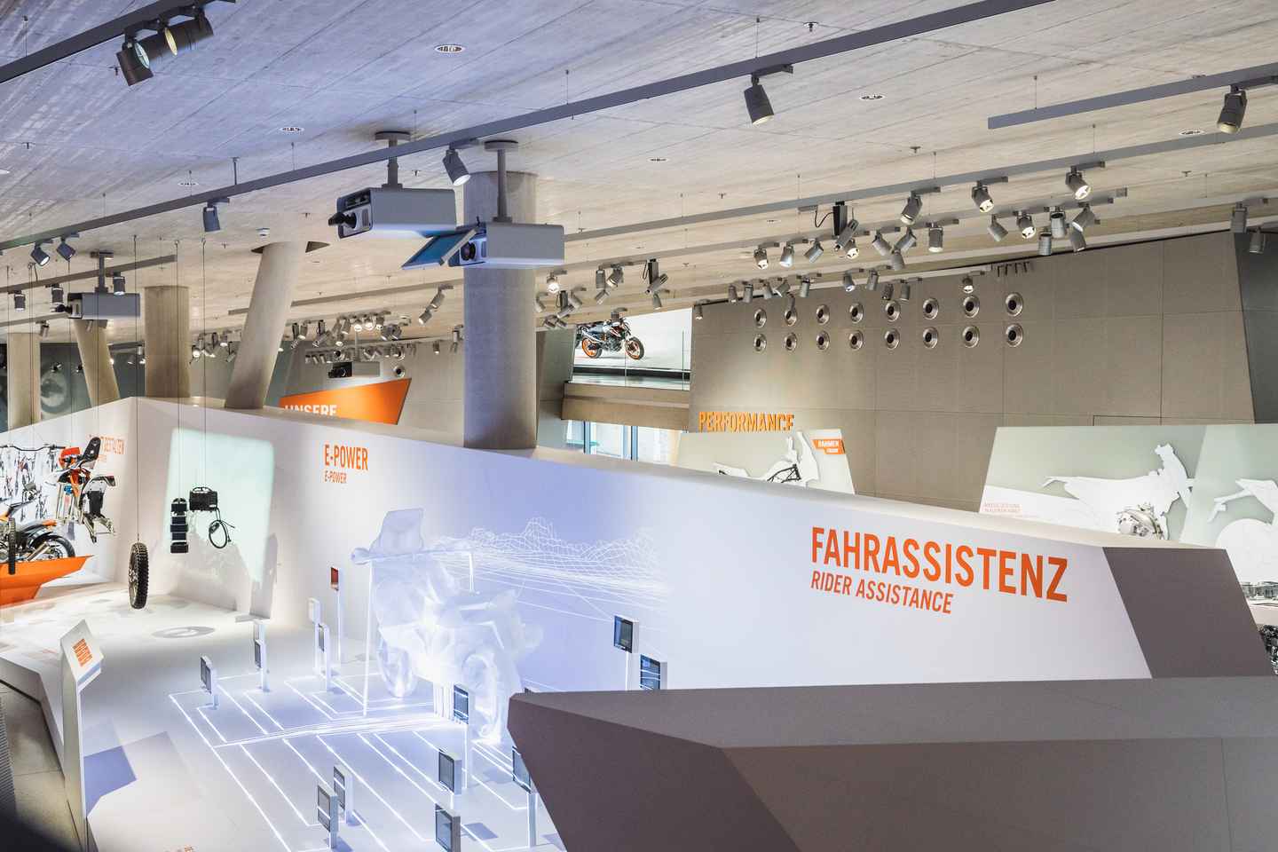 KTM摩托展馆：一日畅游票