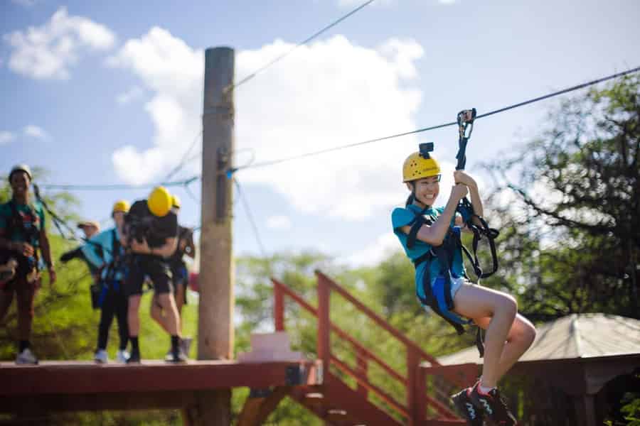 Oahu: Zipline-Tour im Korallenkrater. Foto: GetYourGuide Oahu: Zipline-Tour im Korallenkrater. Foto: GetYourGuide